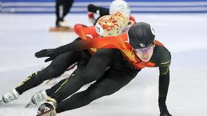 与4结缘，多特5轮欧冠联赛有4轮打入4球，剩下1轮被曼城进4球