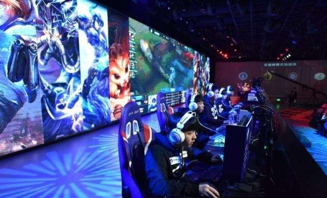 而防守端 而防守端