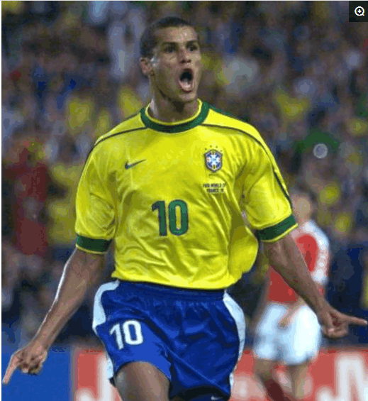 他们通过中 他们通过中