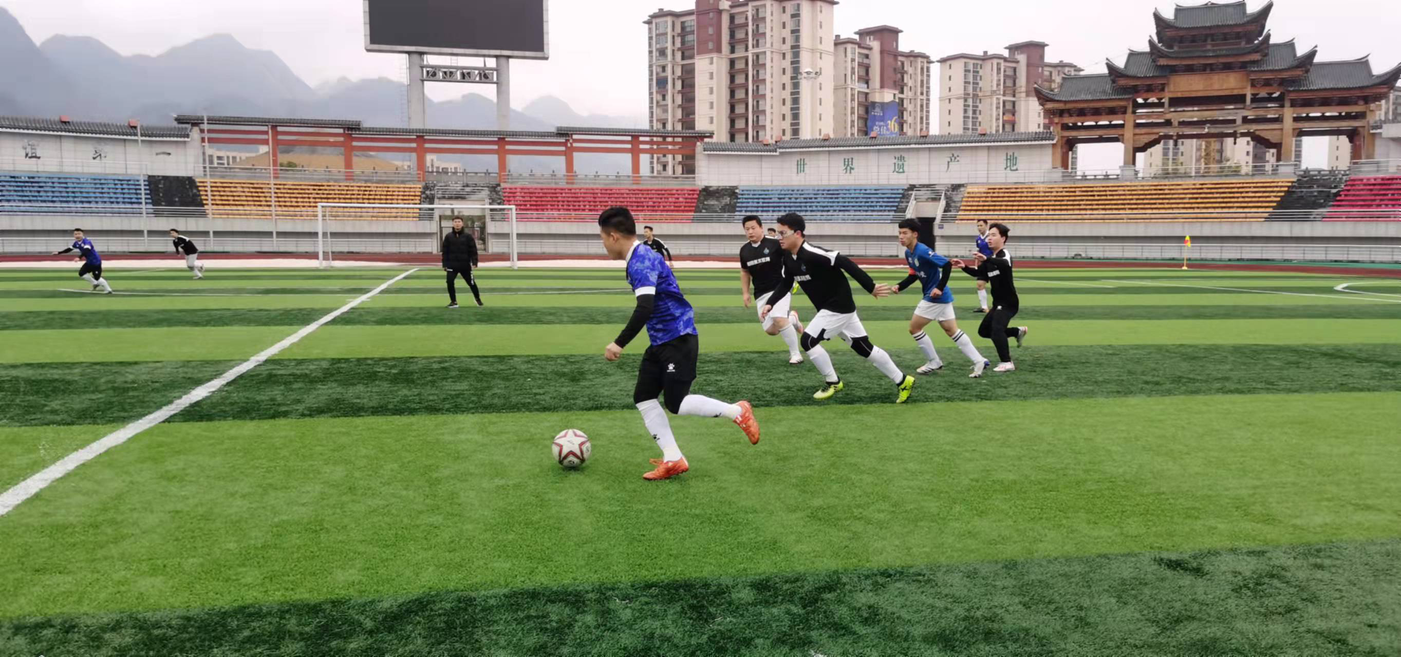 巴萨能否继 巴萨能否继